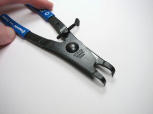 retaining ring plier in black and blue color